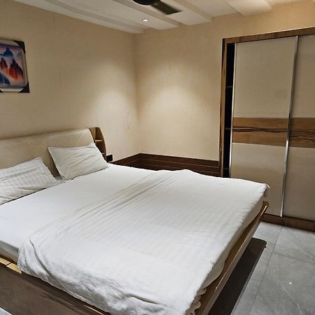 إندور Stayez Studio Apartments المظهر الخارجي الصورة