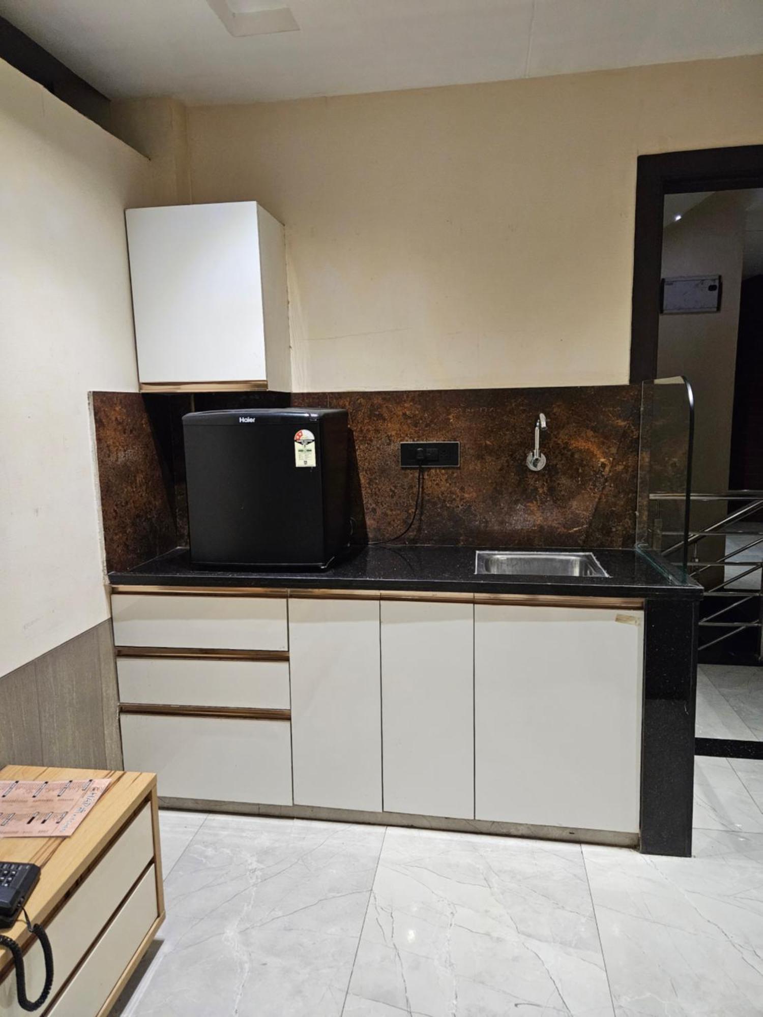 إندور Stayez Studio Apartments المظهر الخارجي الصورة