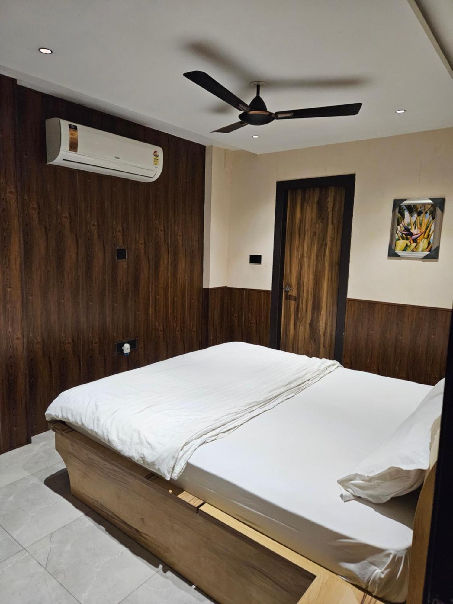 إندور Stayez Studio Apartments المظهر الخارجي الصورة