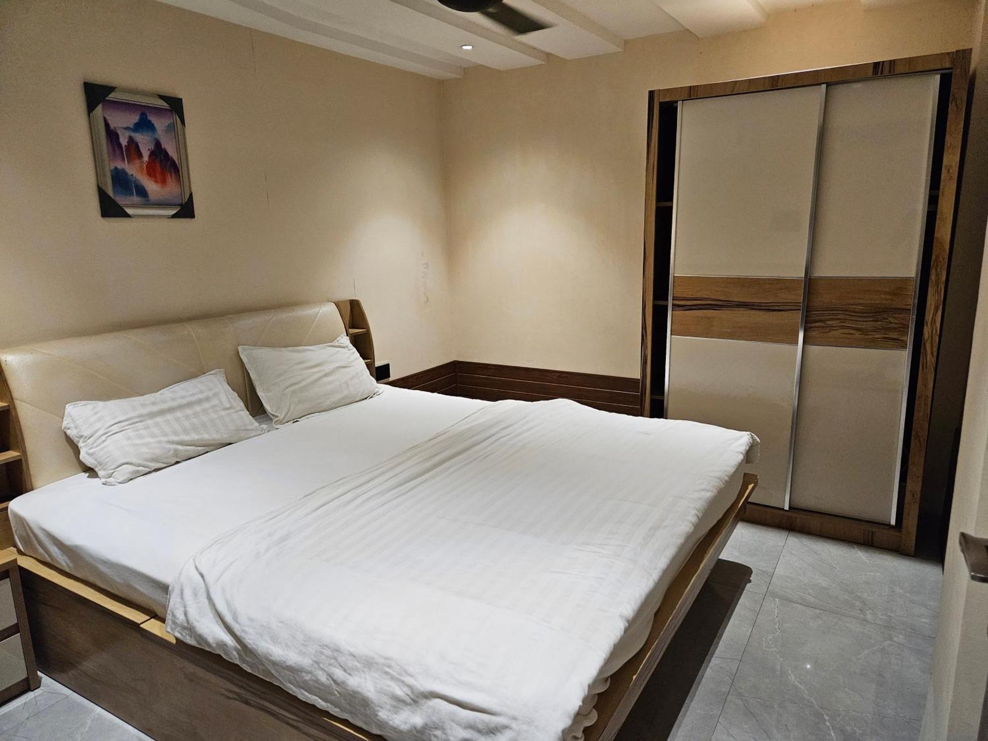 إندور Stayez Studio Apartments المظهر الخارجي الصورة