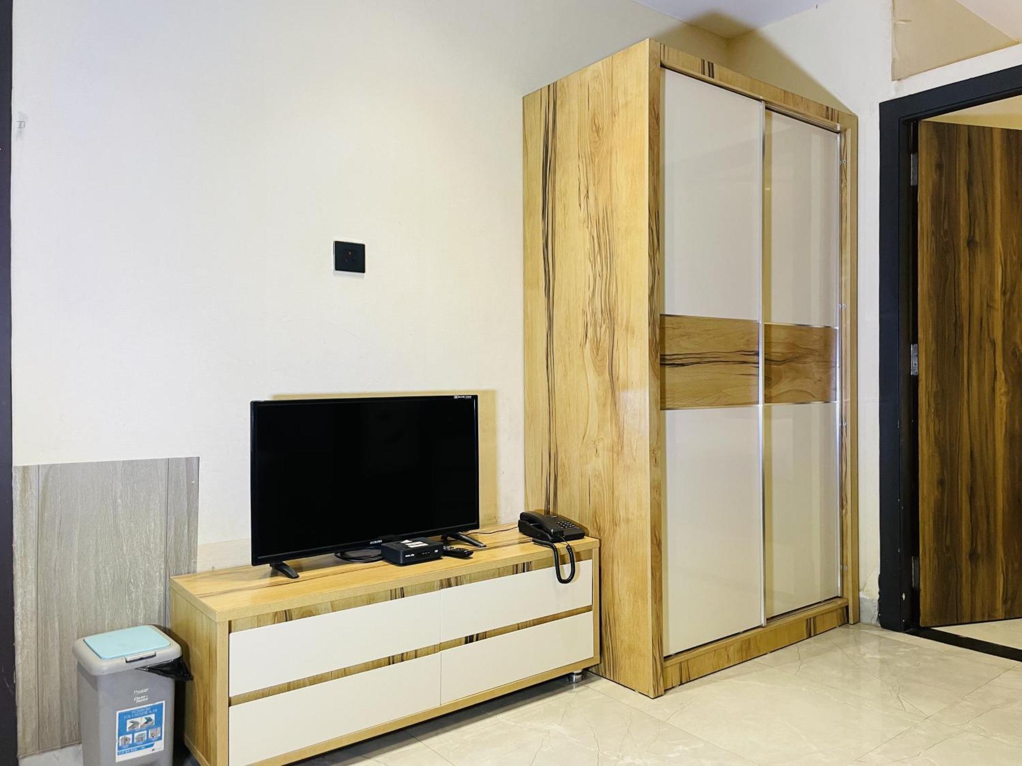 إندور Stayez Studio Apartments المظهر الخارجي الصورة