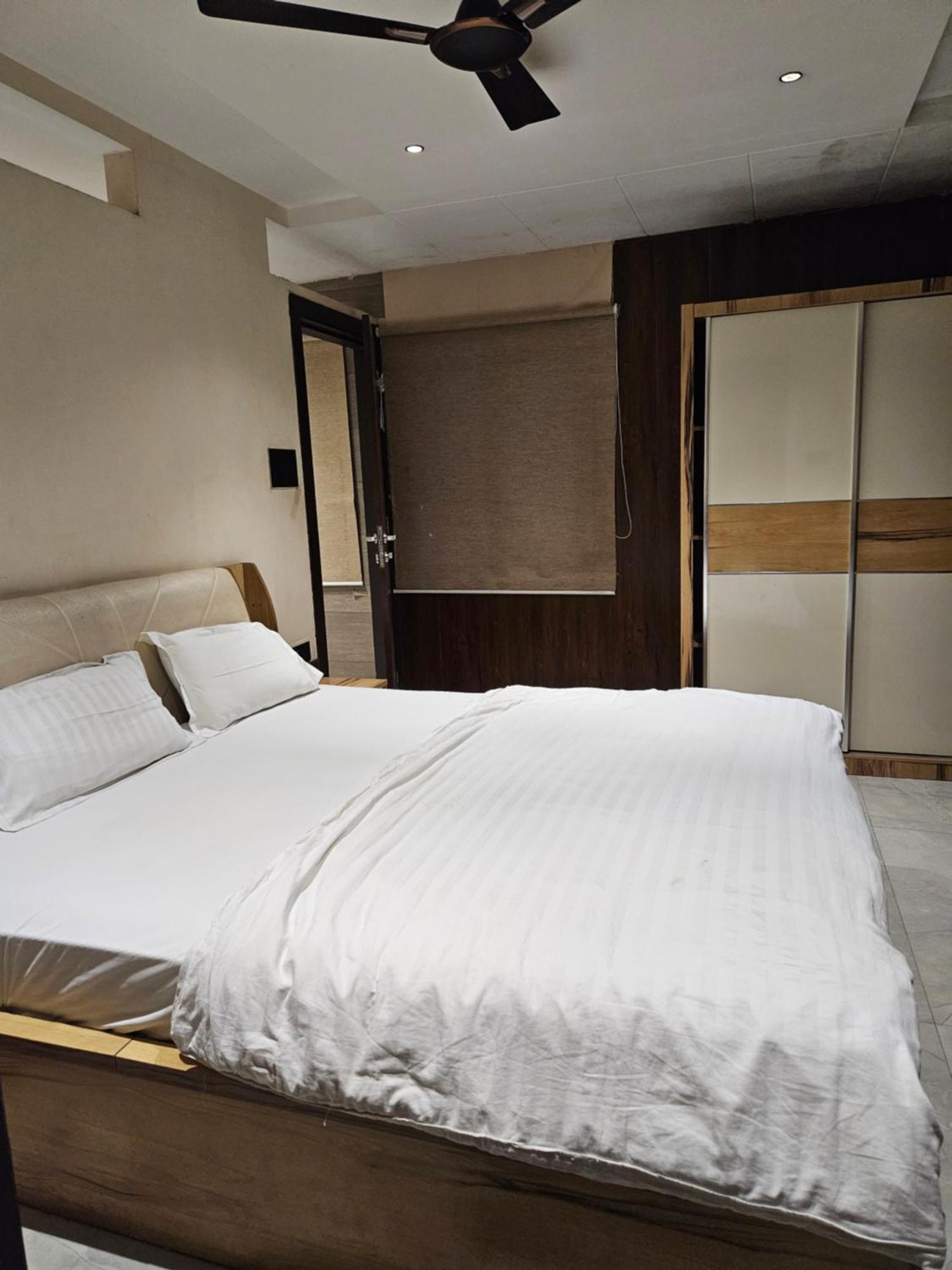 إندور Stayez Studio Apartments المظهر الخارجي الصورة